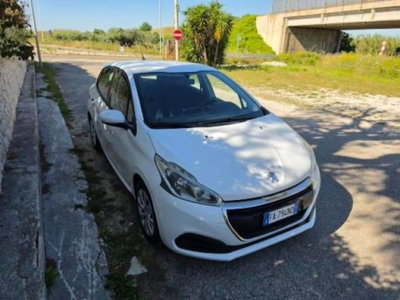 Peugeot 208 HDi 68 CV 5 porte Business (5)