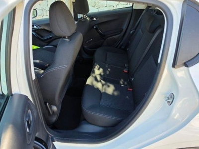 Peugeot 208 HDi 68 CV 5 porte Business (7)