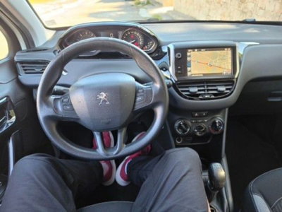 Peugeot 208 HDi 68 CV 5 porte Business (8)