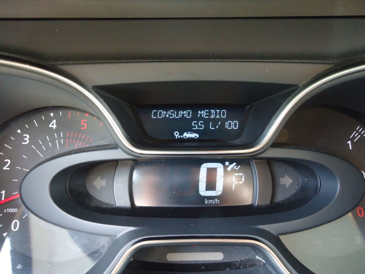Renault Captur dCi 8V 90 CV EDC Start&Stop Sport Edition2 (11)