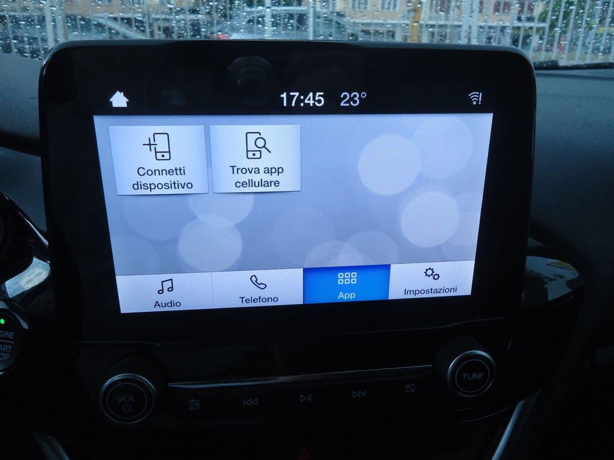Ford Fiesta 1.1 85 CV 5 porte Titanium (10)