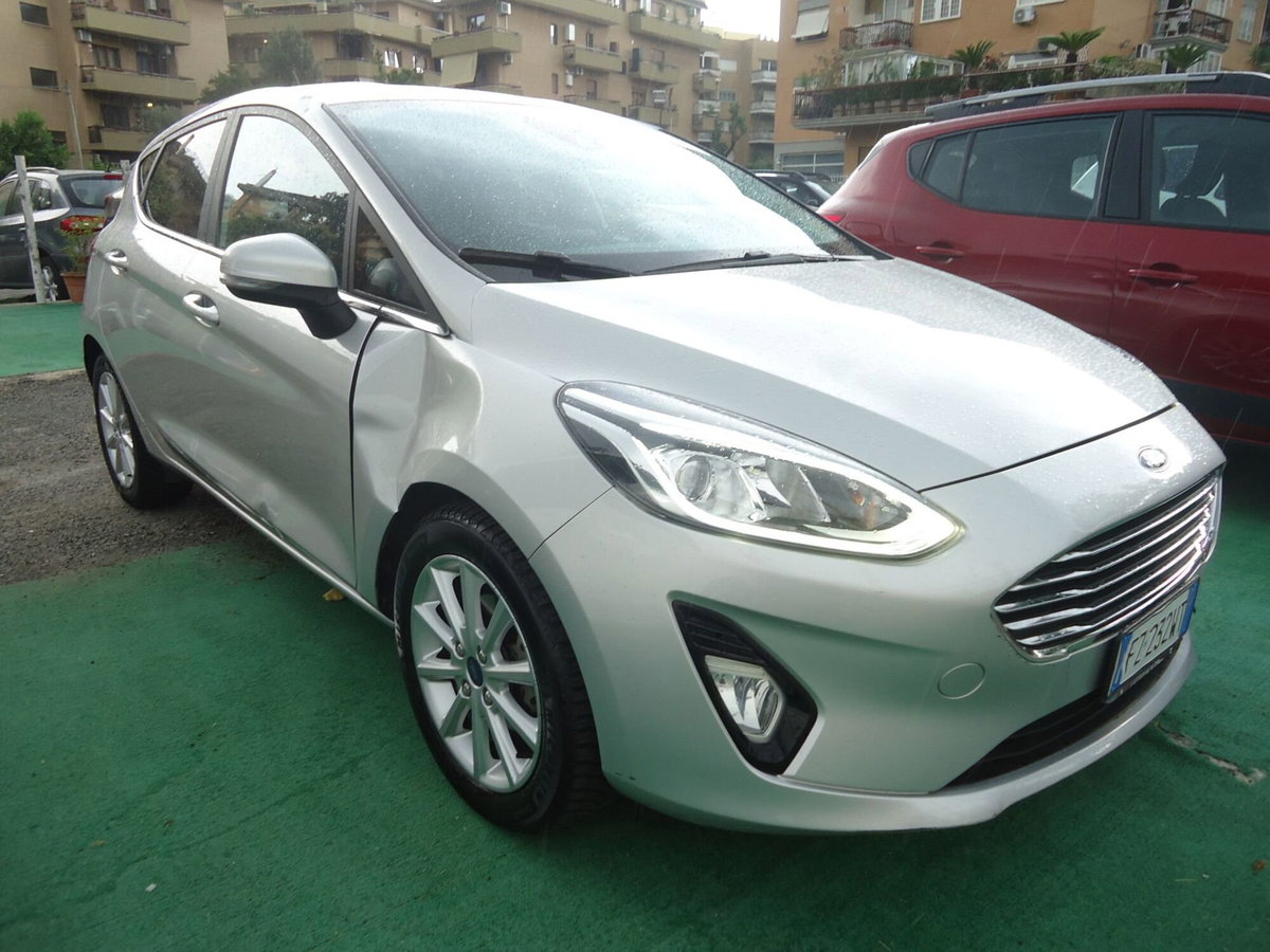 Ford Fiesta 1.1 85 CV 5 porte Titanium (3)