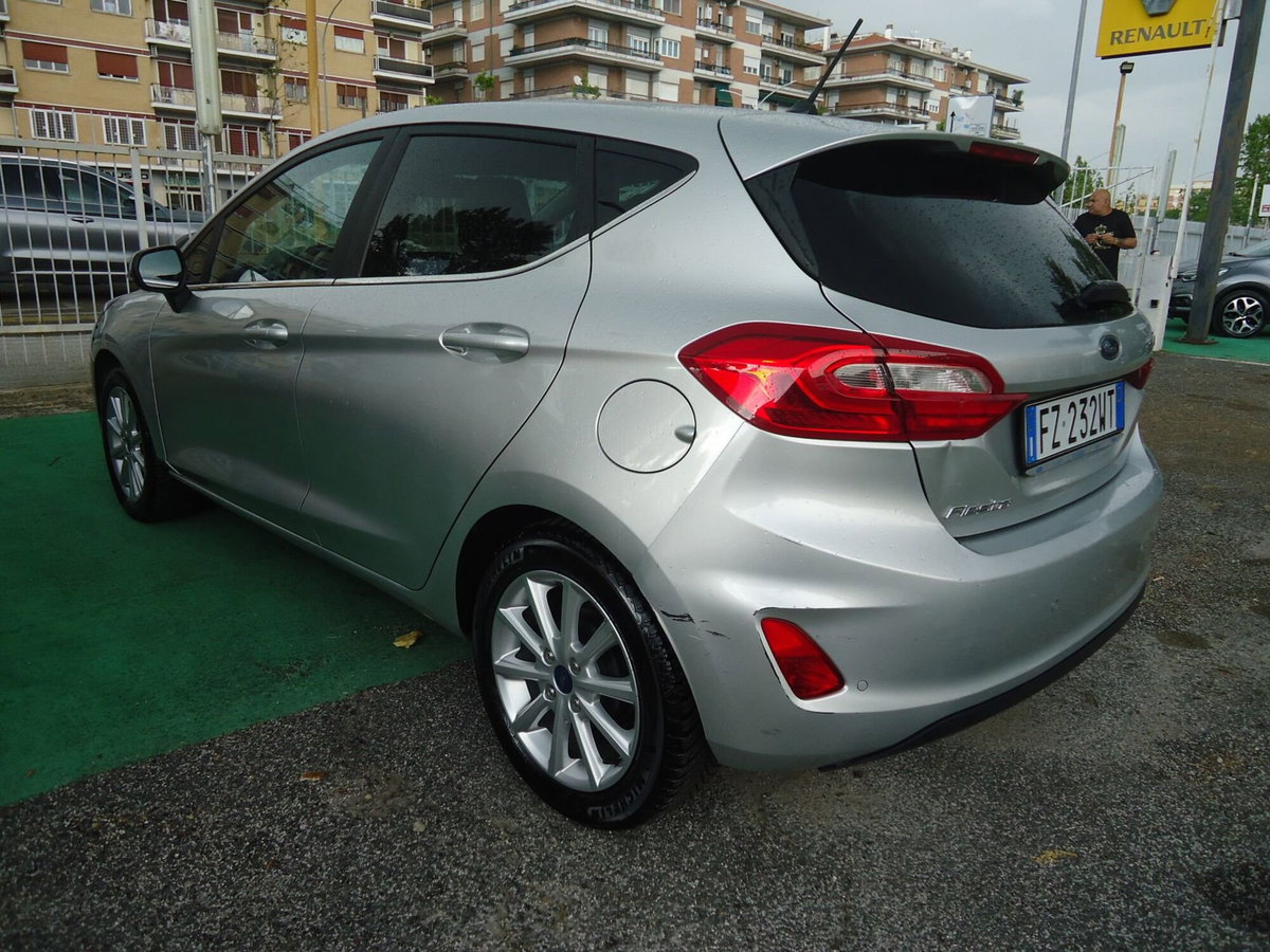 Ford Fiesta 1.1 85 CV 5 porte Titanium (4)
