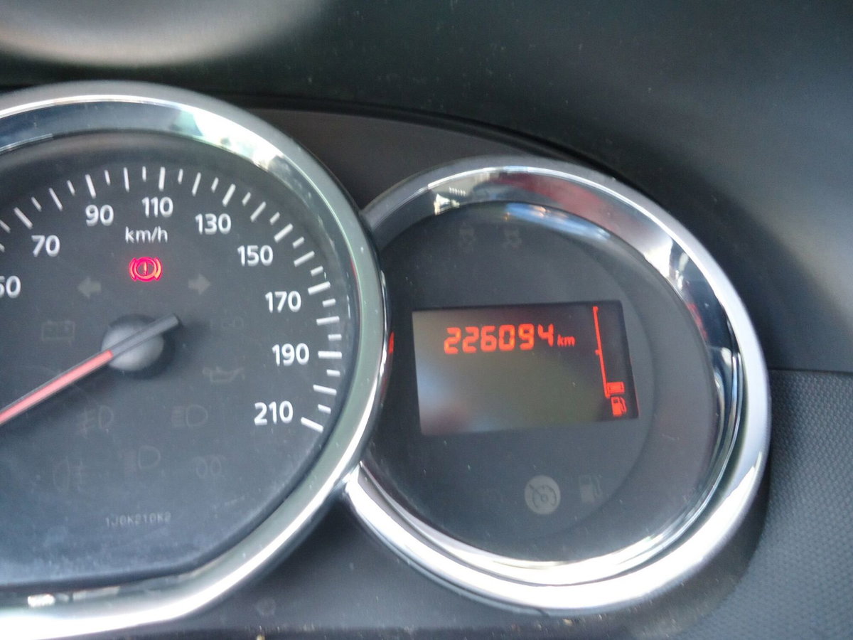 Dacia Duster 1.5 dCi 110CV 4x4 Ambiance (10)