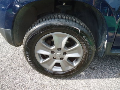 Dacia Duster 1.5 dCi 110CV 4x4 Ambiance (5)
