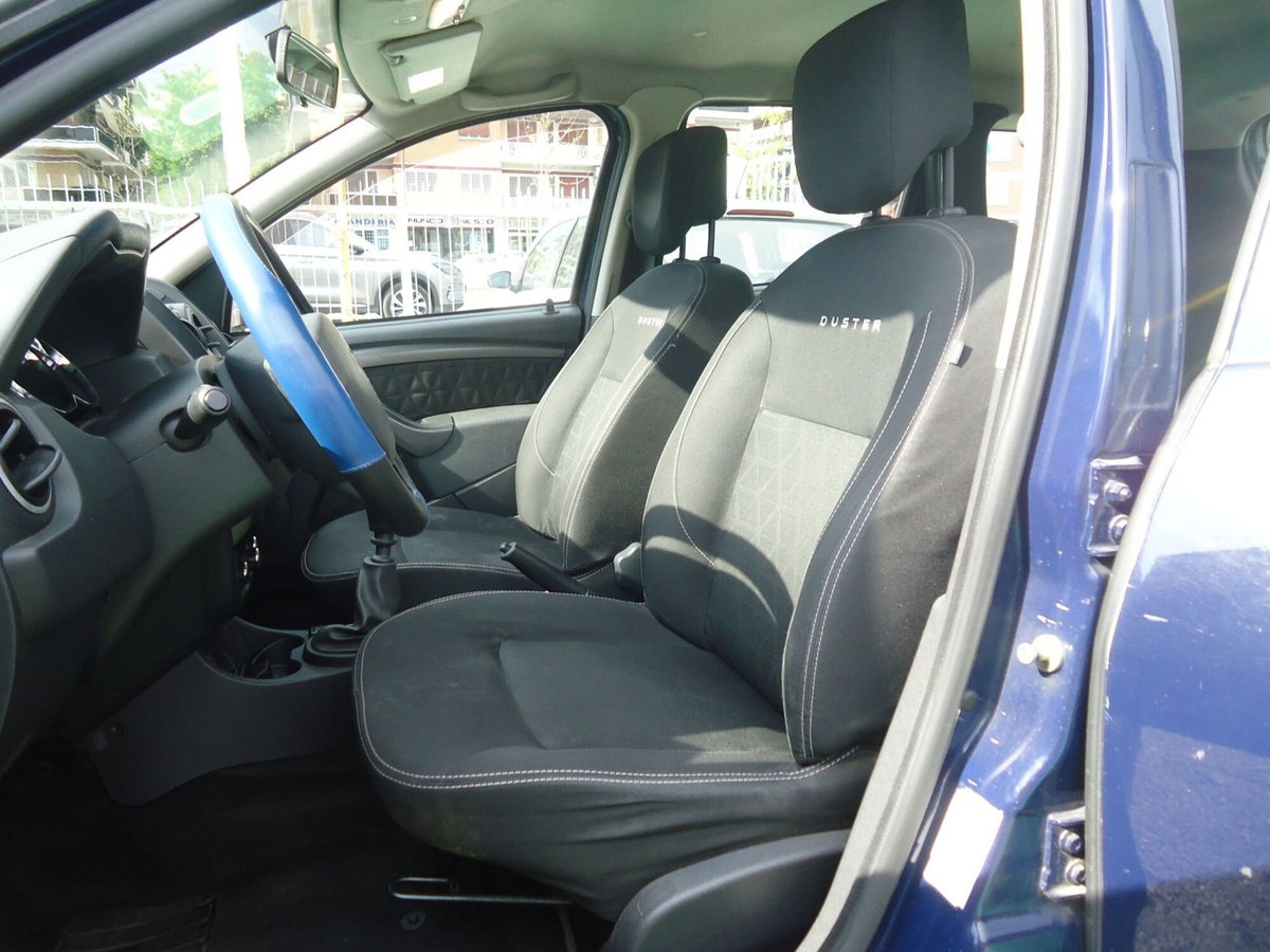 Dacia Duster 1.5 dCi 110CV 4x4 Ambiance (8)