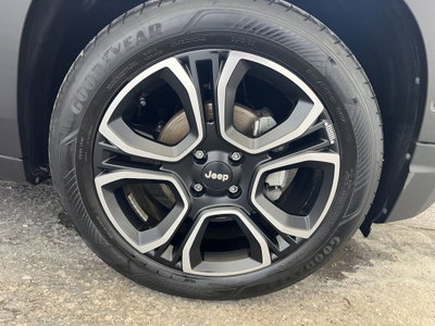 Jeep Avenger 1.2 turbo Summit fwd 100cv (17)