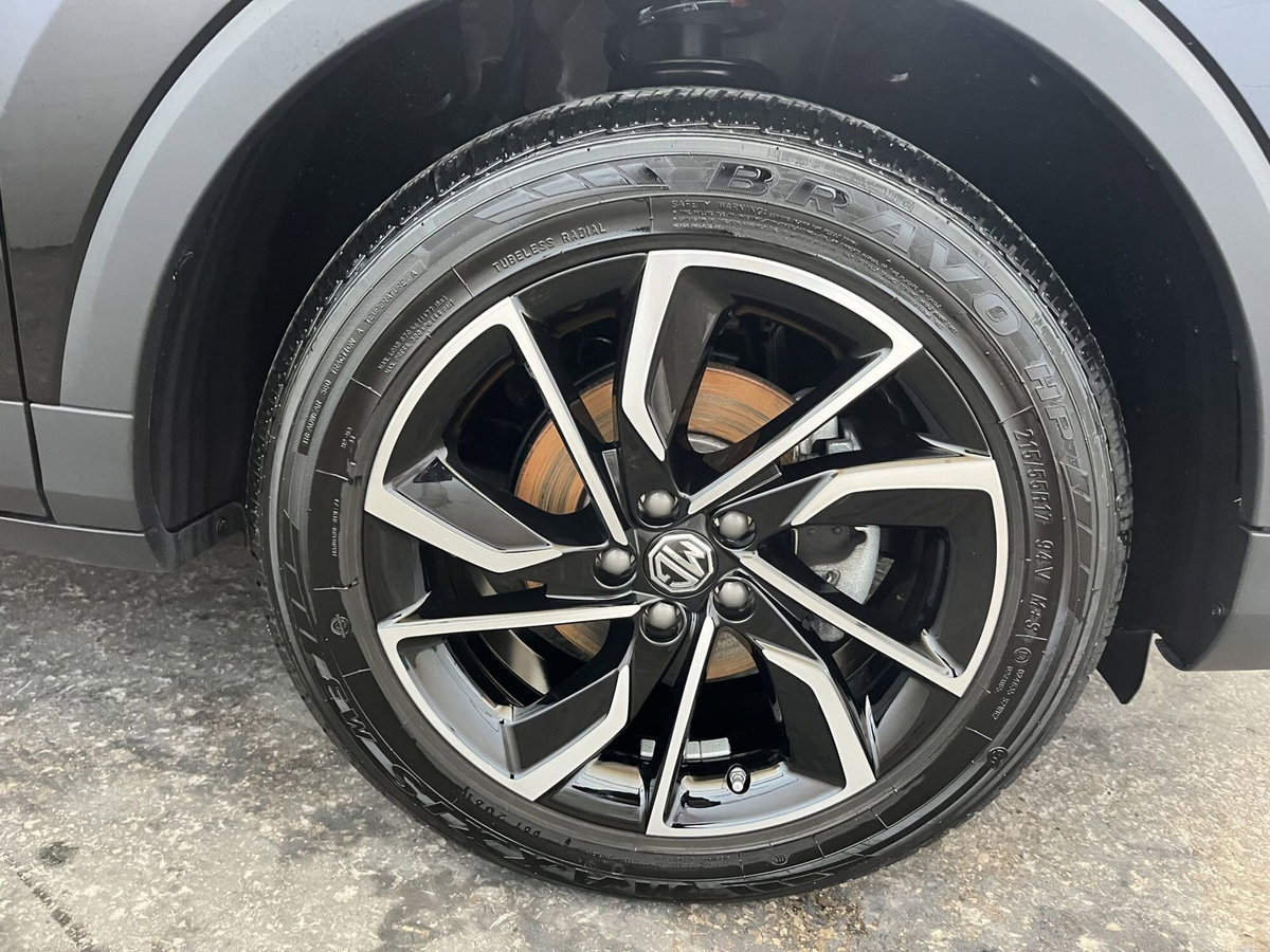 Mg ZS ZS 1.5 Luxury (12)