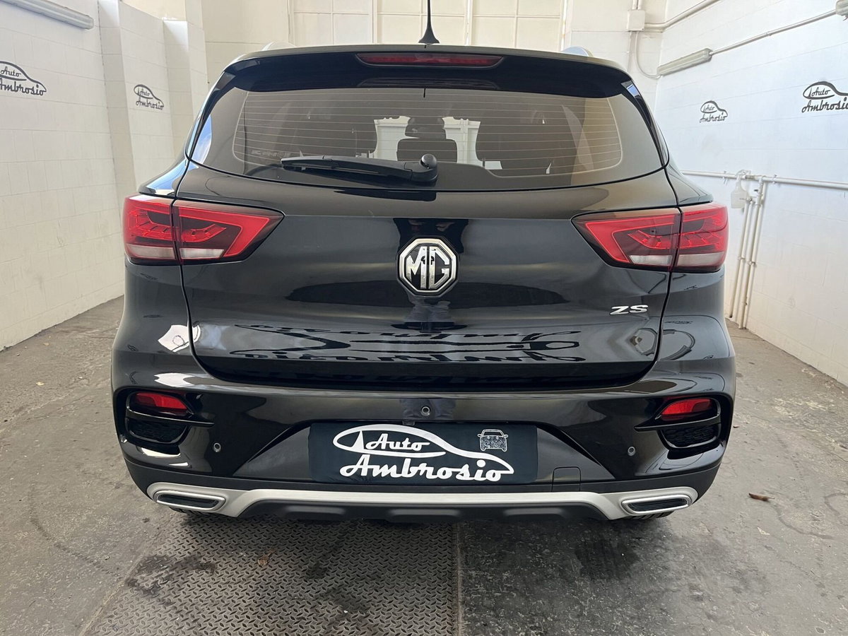 Mg ZS ZS 1.5 Luxury (5)