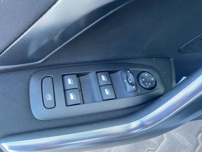 Peugeot 2008 BlueHDi 100 S&S Allure (13)