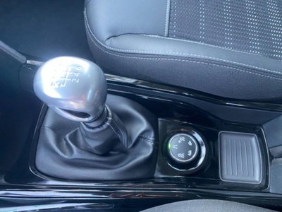 Peugeot 2008 BlueHDi 100 S&S Allure (15)
