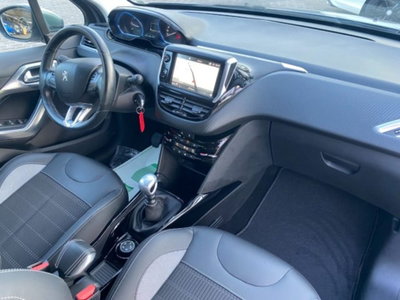 Peugeot 2008 BlueHDi 100 S&S Allure (9)