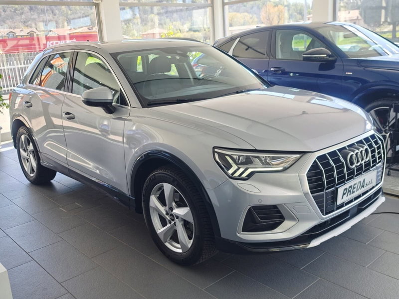 Audi Q3 35 TDI quattro S tronic Business Advanced