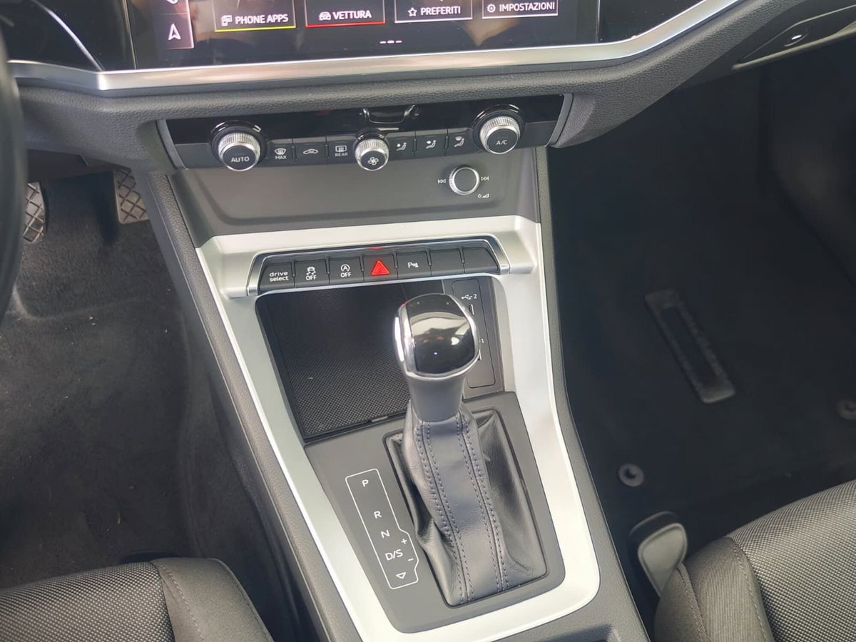 Audi Q3 35 TDI quattro S tronic Business Advanced (11)