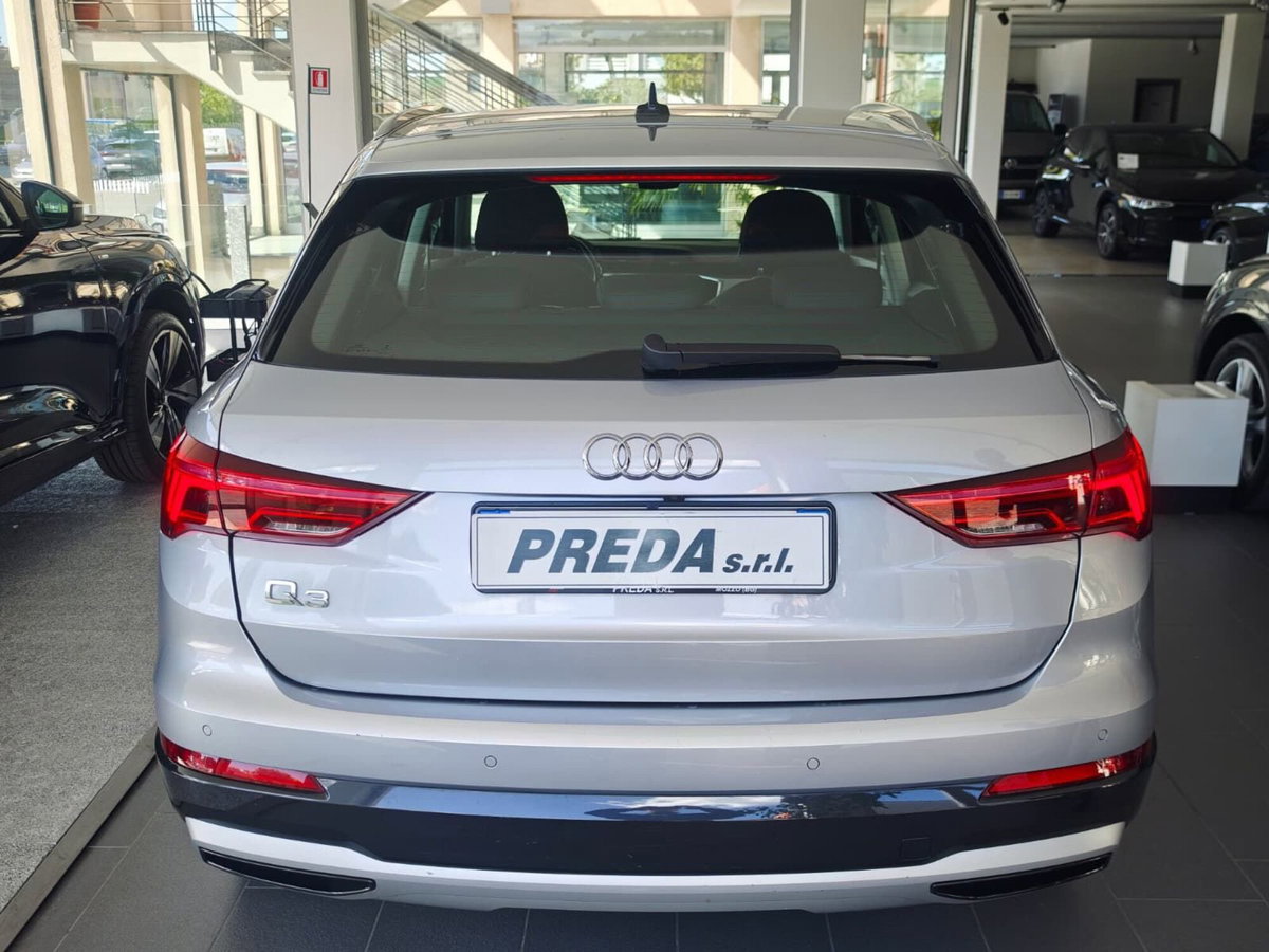 Audi Q3 35 TDI quattro S tronic Business Advanced (5)