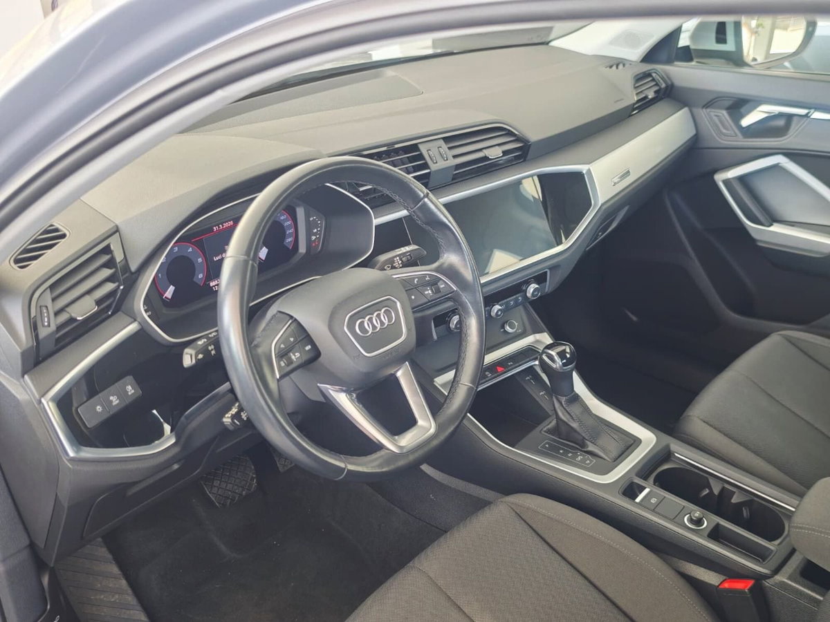 Audi Q3 35 TDI quattro S tronic Business Advanced (8)