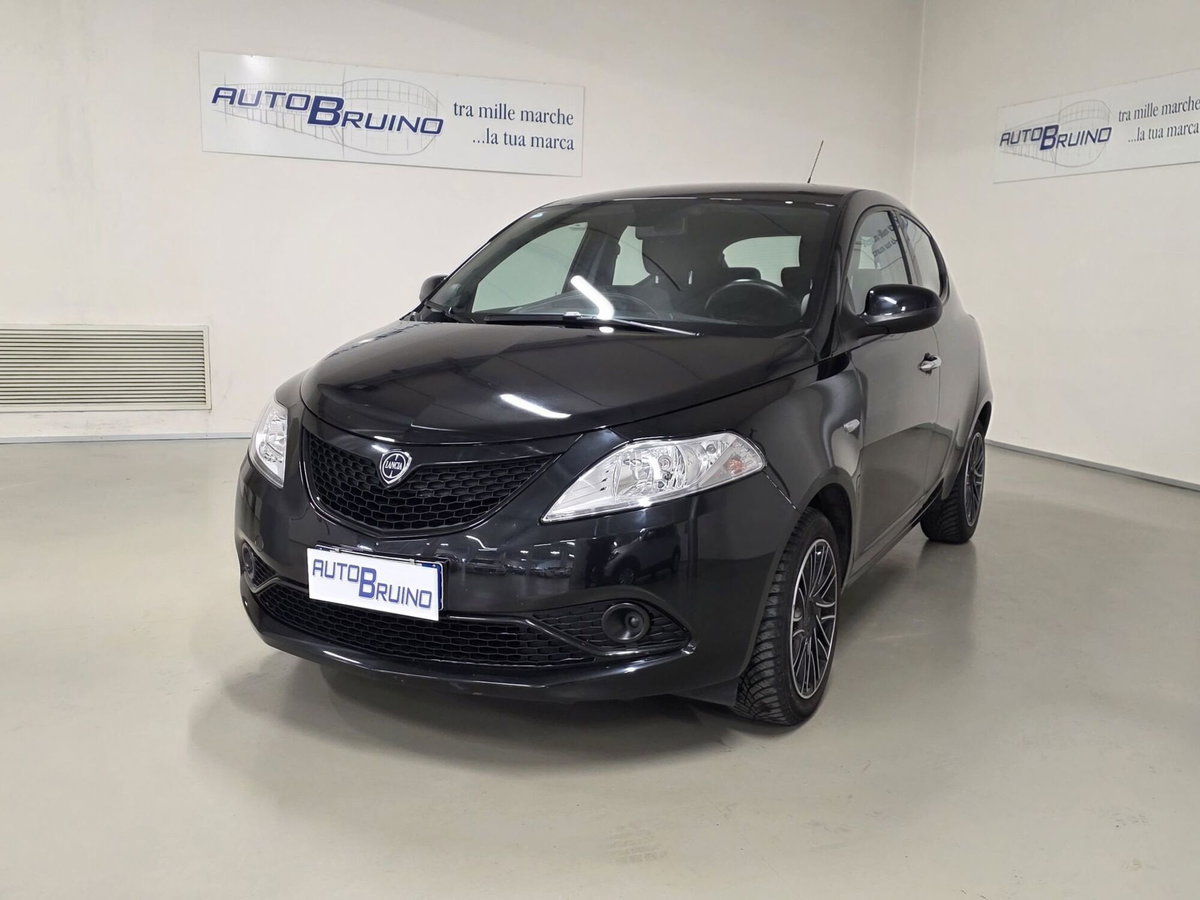 Lancia Ypsilon 1.2 69 CV 5 porte GPL Ecochic Gold