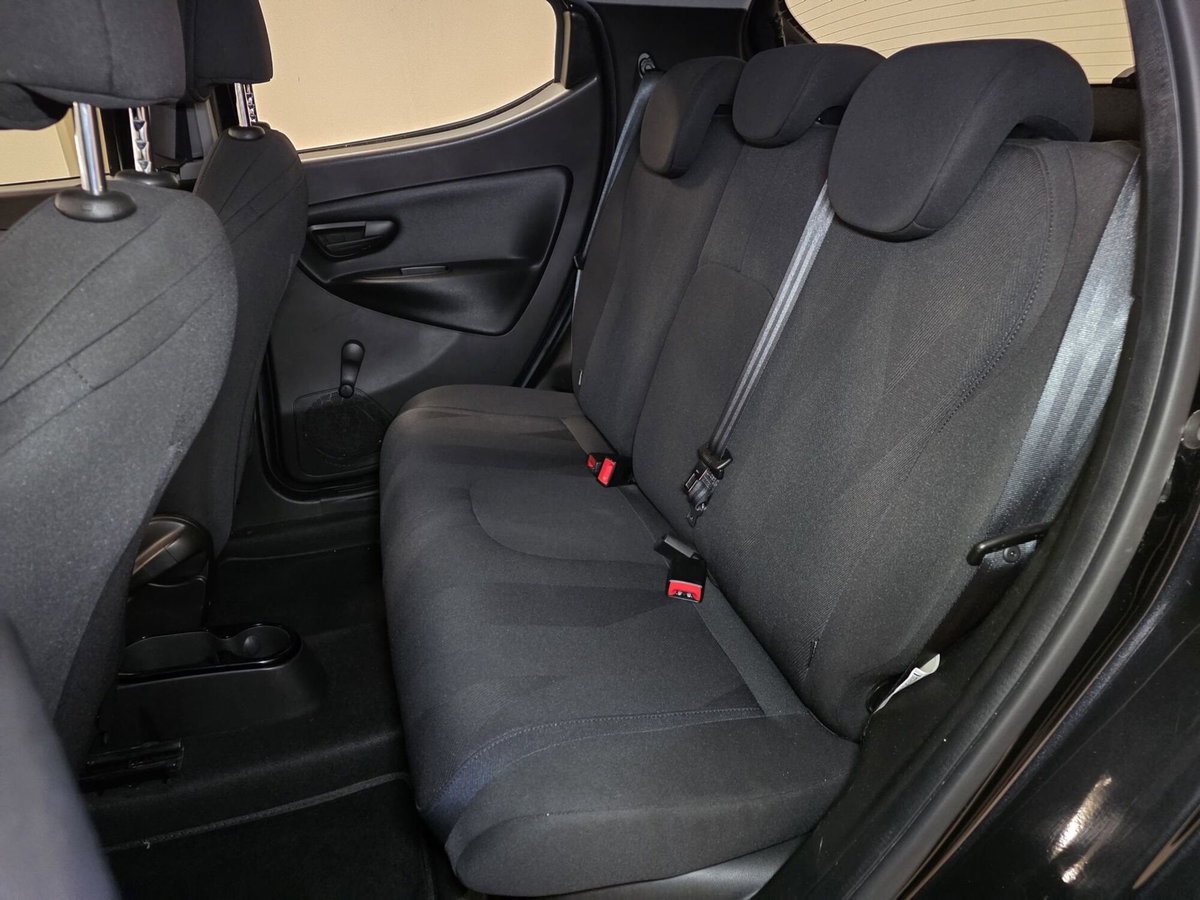 Lancia Ypsilon 1.2 69 CV 5 porte GPL Ecochic Gold (11)