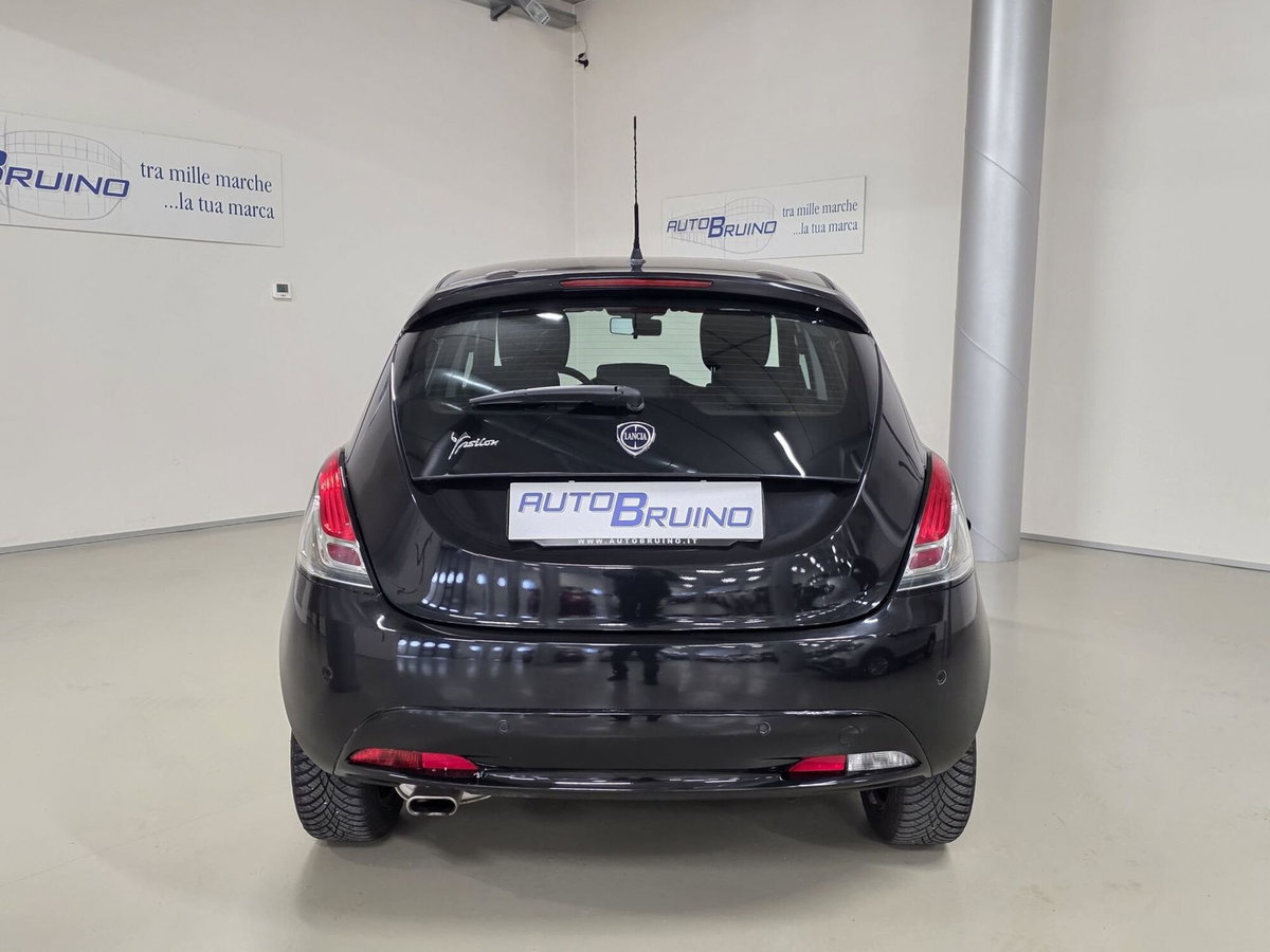 Lancia Ypsilon 1.2 69 CV 5 porte GPL Ecochic Gold (6)