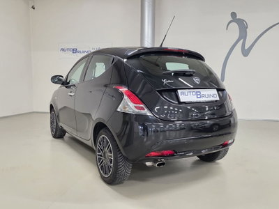 Lancia Ypsilon 1.2 69 CV 5 porte GPL Ecochic Gold (7)