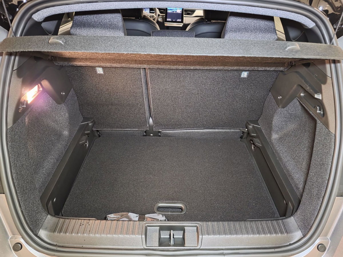 Renault Captur 1.0 eco-g Techno 100cv (18)