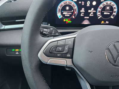Volkswagen T-Roc 1.5 etsi Life 115cv dsg (10)