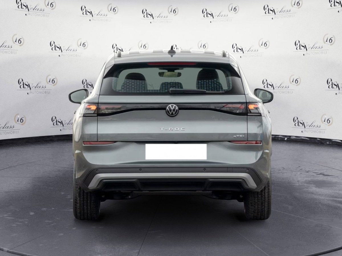 Volkswagen T-Roc 1.5 etsi Life 115cv dsg (3)