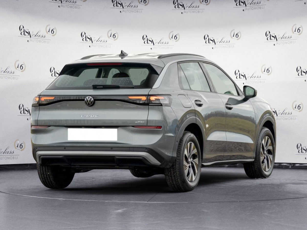Volkswagen T-Roc 1.5 etsi Life 115cv dsg (6)
