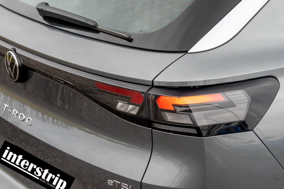 Volkswagen T-Roc 1.5 etsi Life 115cv dsg (9)