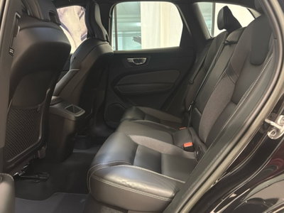 Volvo XC60 B4 Geartronic R-design (8)