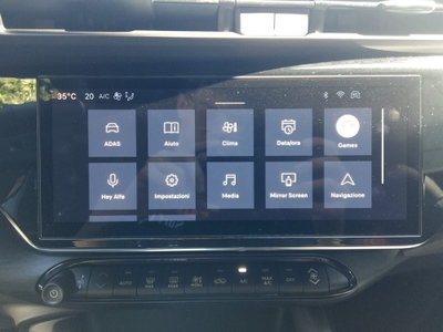 Alfa Romeo Junior 1.2 ibrida Sport Speciale 145cv edct6 (11)