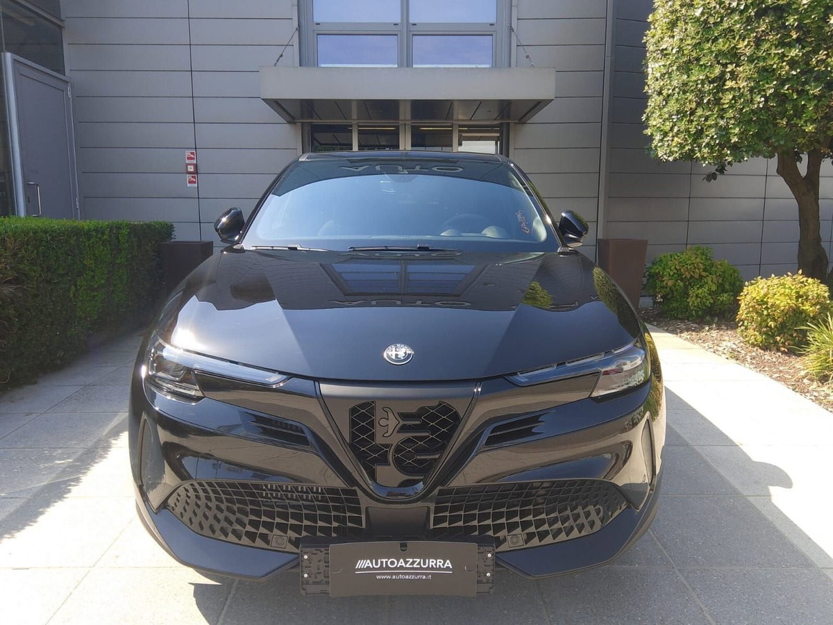 Alfa Romeo Junior 1.2 ibrida Sport Speciale 145cv edct6 (2)