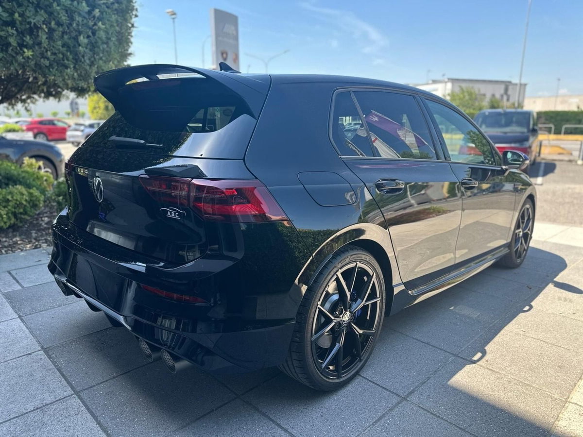 Volkswagen Golf 2.0 TSI R DSG 4Motion 20 years (4)