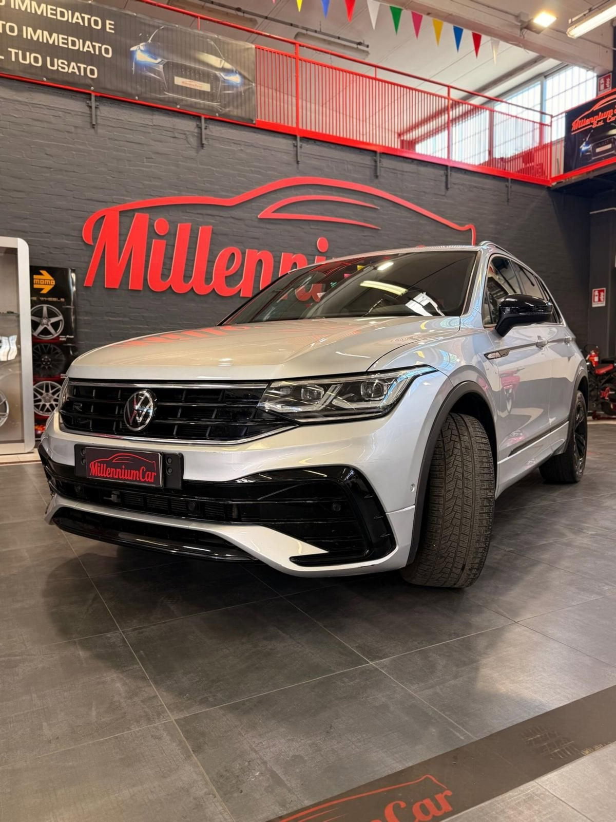 Volkswagen Tiguan Allspace 2.0 TDI SCR DSG 4MOTION R-Line (3)
