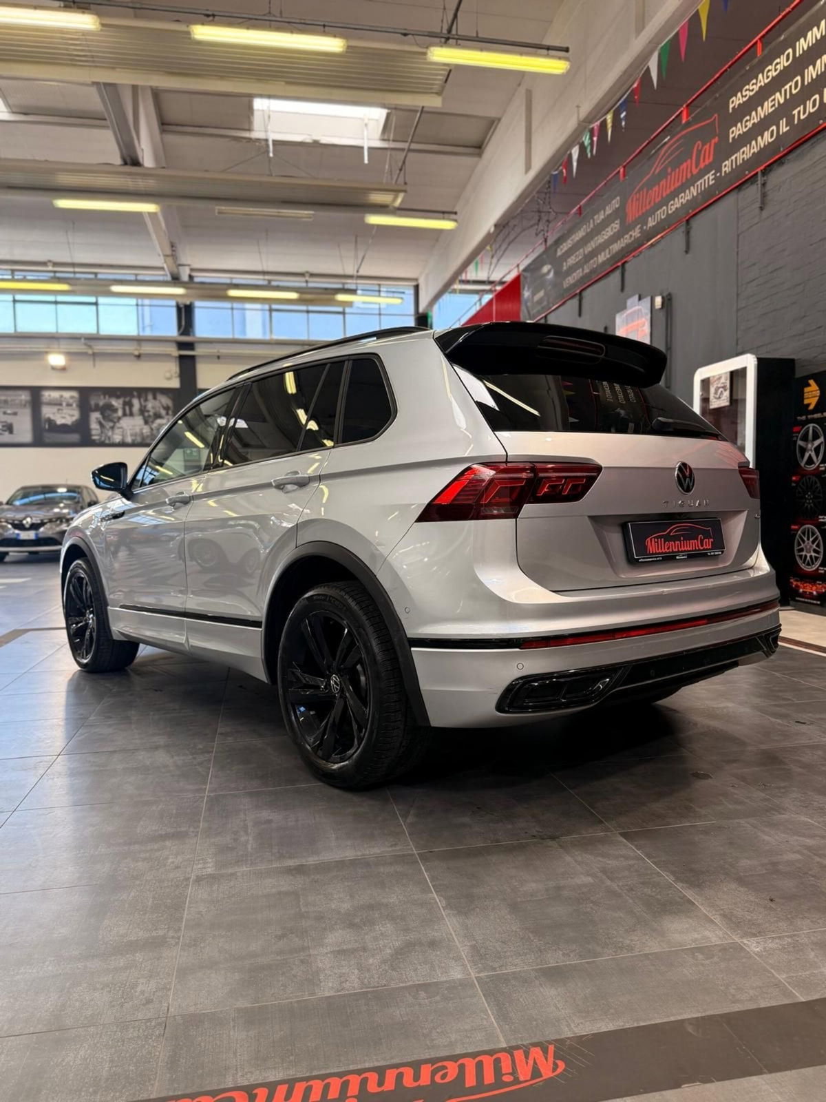 Volkswagen Tiguan Allspace 2.0 TDI SCR DSG 4MOTION R-Line (7)