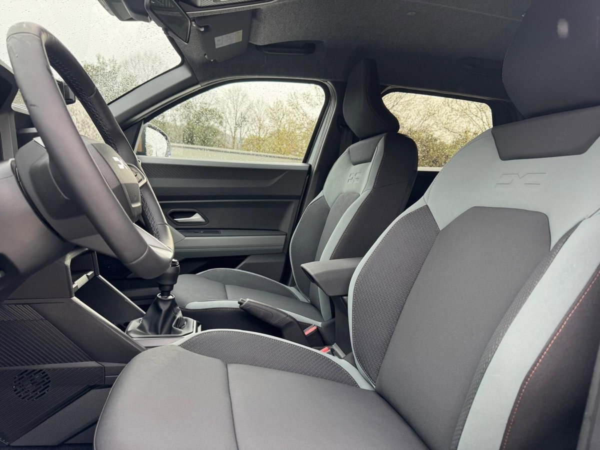 Dacia Duster 1.2 Eco-G Extreme 120cv (8)