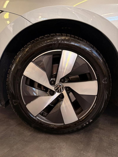Volkswagen Passat 2.0 tdi scr Business 150cv dsg (12)
