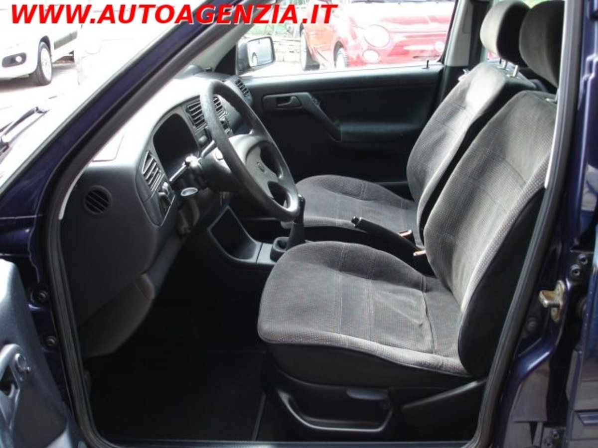 Volkswagen Golf 1.6 cat 5 porte GL (7)