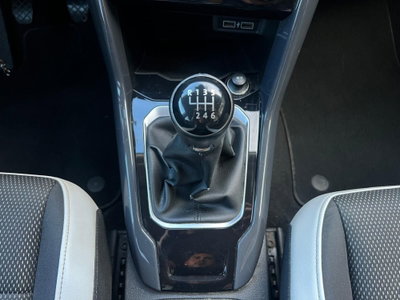 Volkswagen T-Roc 1.6 TDI SCR Advanced BlueMotion Technology (12)