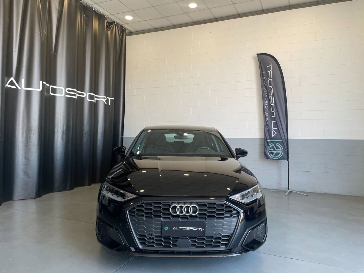 Audi A3 Sportback 40 TFSI e S tronic Business Advanced (2)