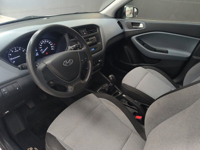 Hyundai i20 1.2 5 porte Classic (10)