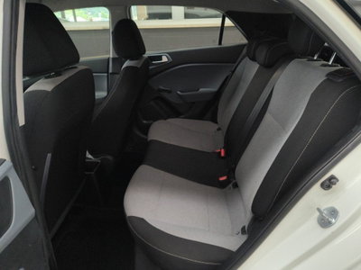 Hyundai i20 1.2 5 porte Classic (11)