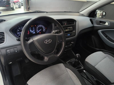 Hyundai i20 1.2 5 porte Classic (12)