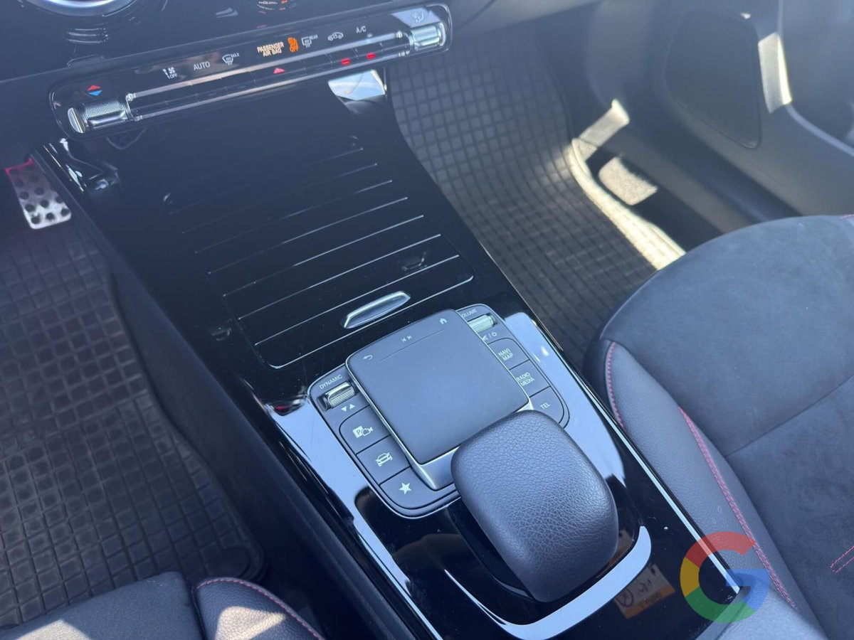 Mercedes-Benz Classe A 200 Premium (10)