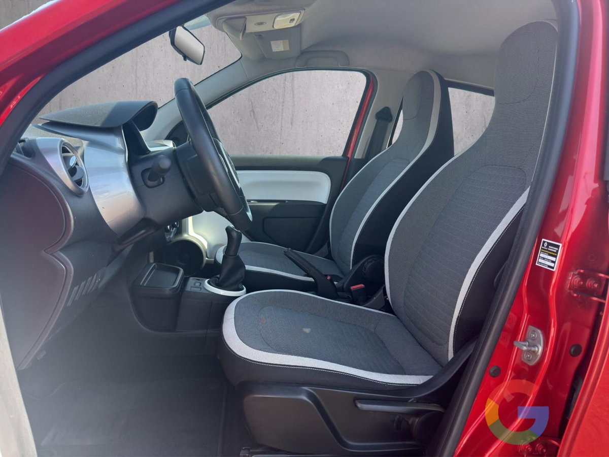 Renault Twingo 1.0 SCe Wave (8)