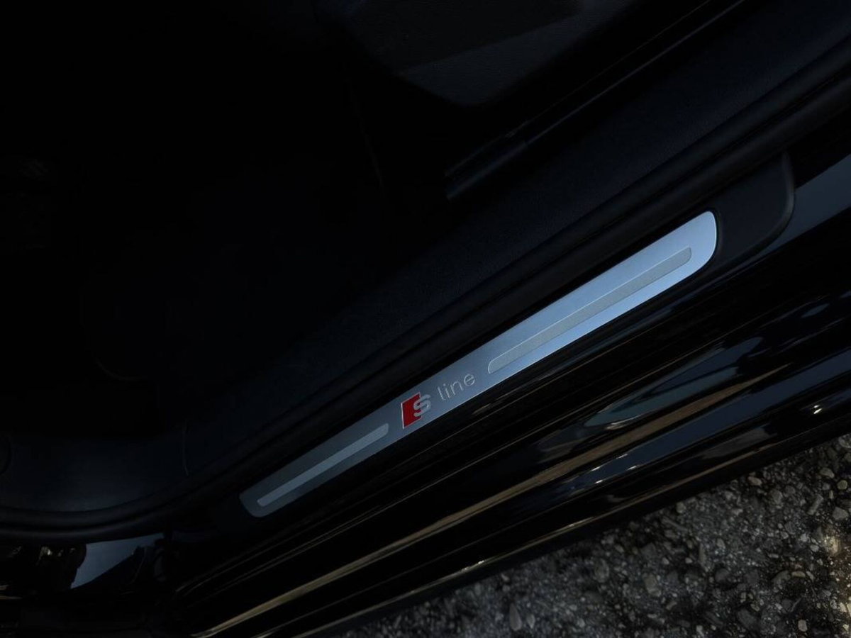 Audi A1 Sportback 30 1.0 tfsi S Line Edition 116cv s-tronic (19)