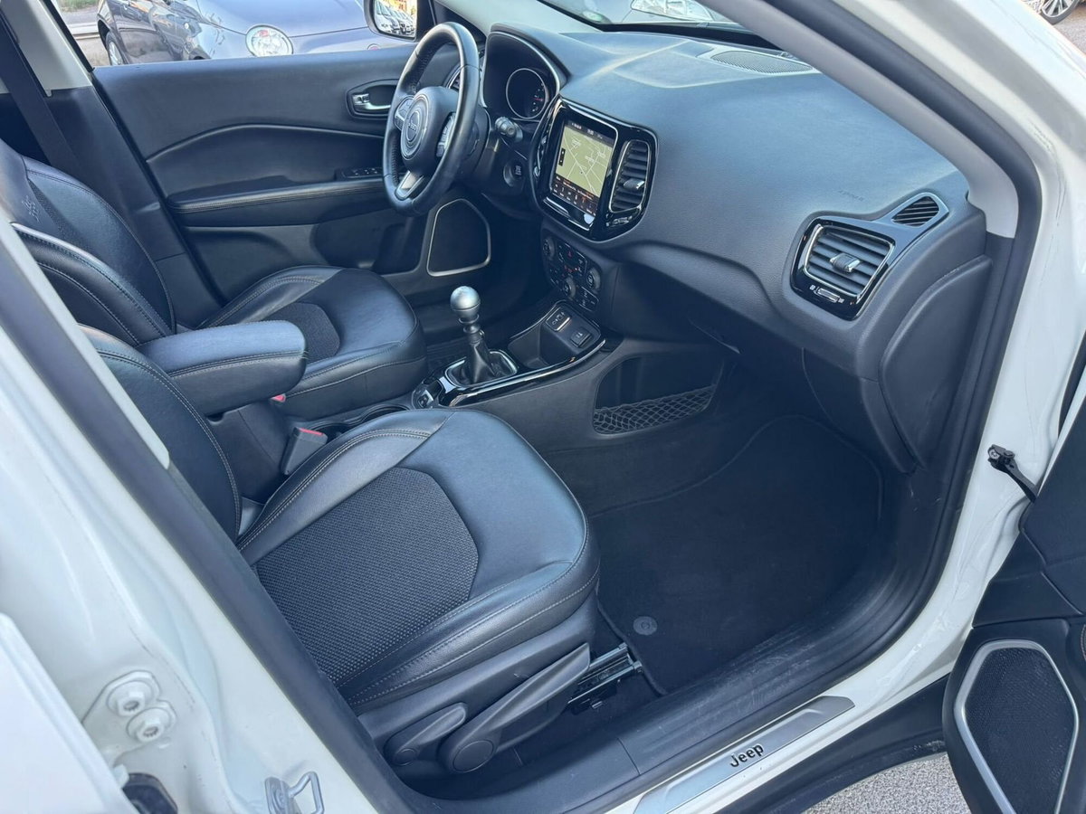 Jeep Compass 1.6 Multijet II 2WD Limited (10)
