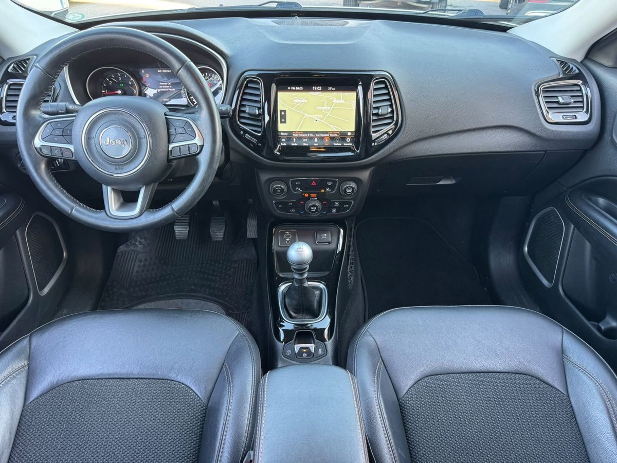 Jeep Compass 1.6 Multijet II 2WD Limited (13)