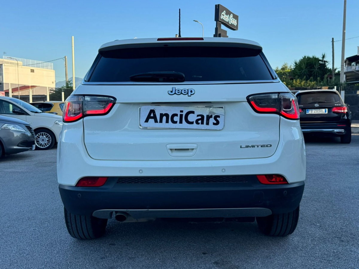 Jeep Compass 1.6 Multijet II 2WD Limited (16)