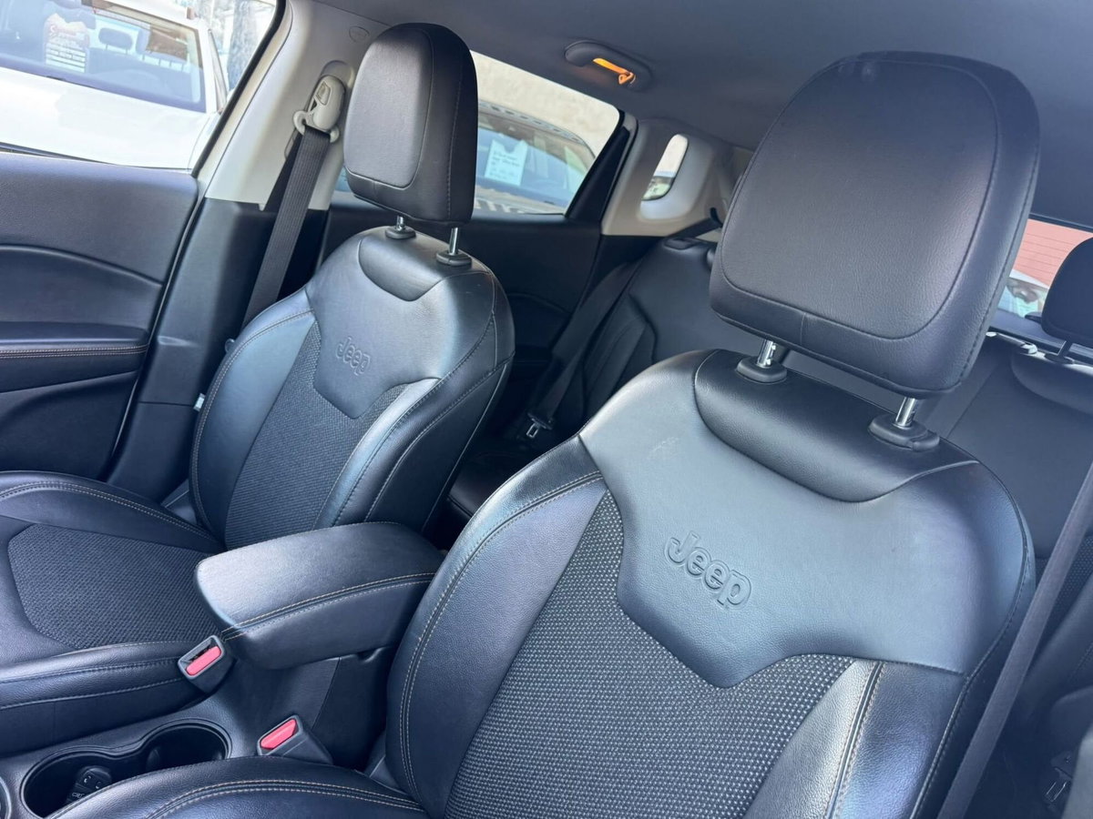 Jeep Compass 1.6 Multijet II 2WD Limited (7)